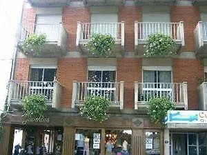 Pereira Guesthouse Cecilia Inn