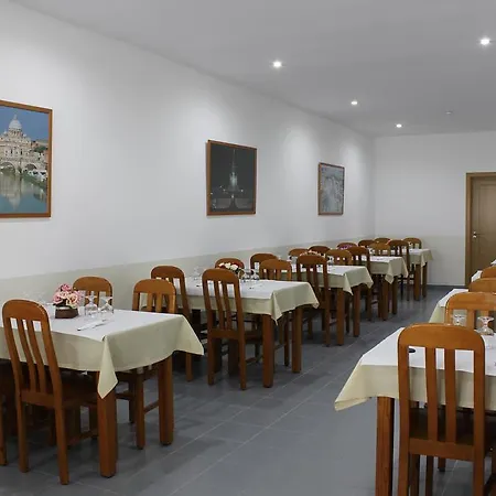 Guest house Pereira Guesthouse Cecilia Inn *