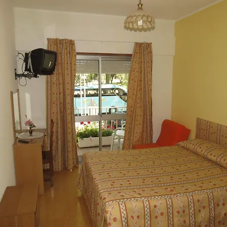 Pereira Guesthouse Cecilia Inn * Fatima