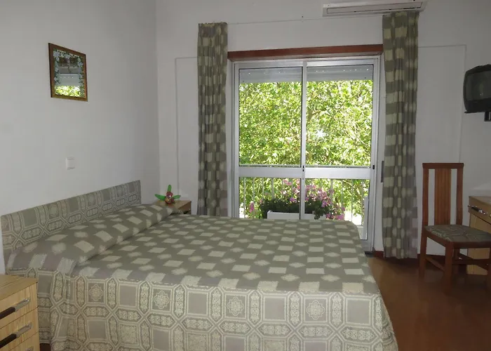 Casa de hóspedes Pereira Cecilia *